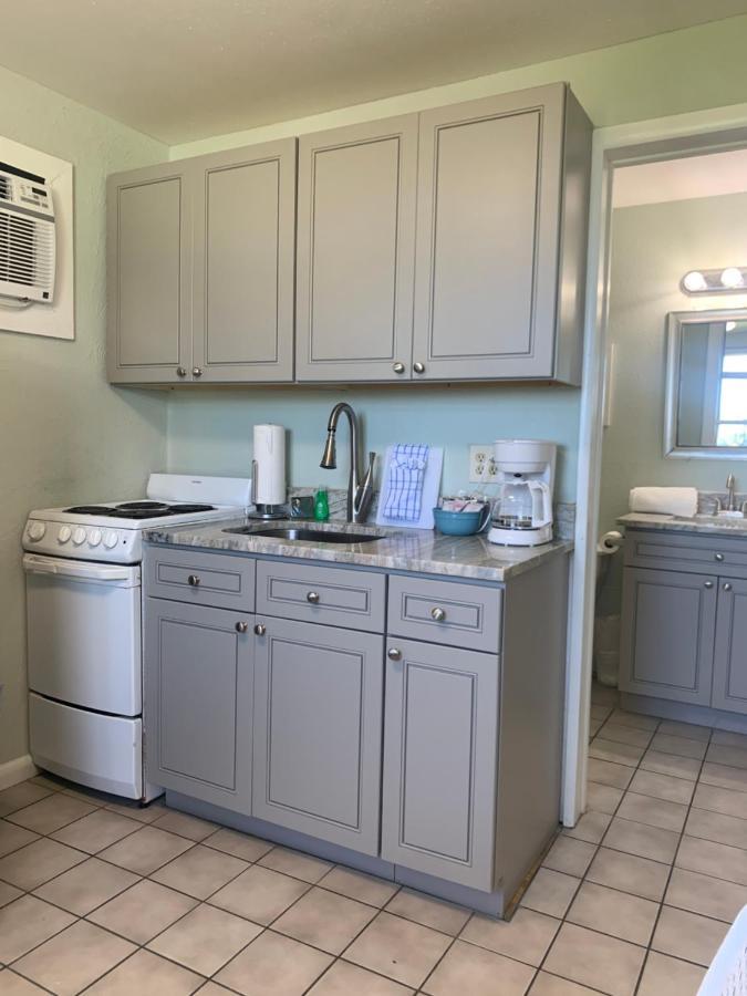 Sea Aire Oceanfront Inn Cocoa Beach Bagian luar foto